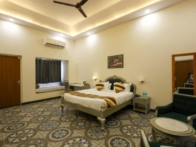 Deluxe Room 01